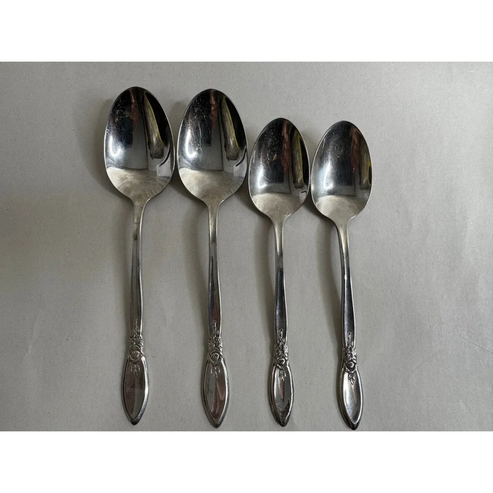 Oneida Community Stainless Floral 4 Spoons 2 Tablespoons 2 Teaspoons Silver‎